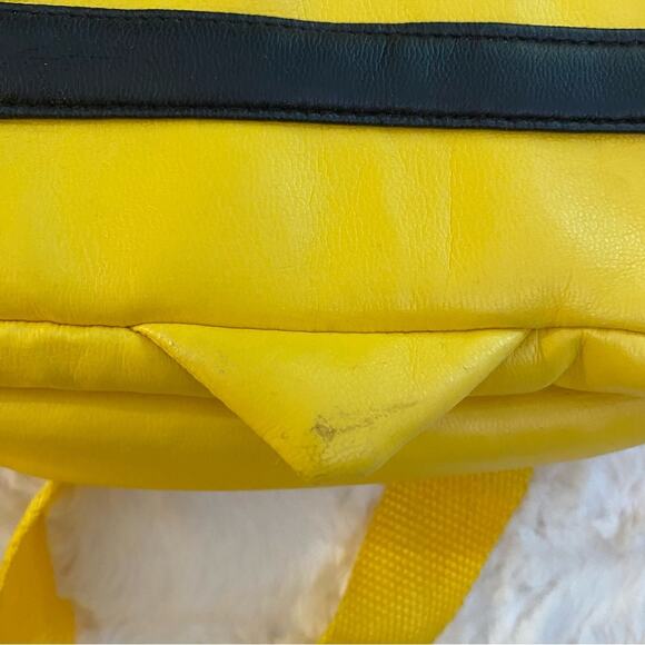 Coco Banana Bags Kids Smiling Bumblebee Backpack - Picture 4 of 11